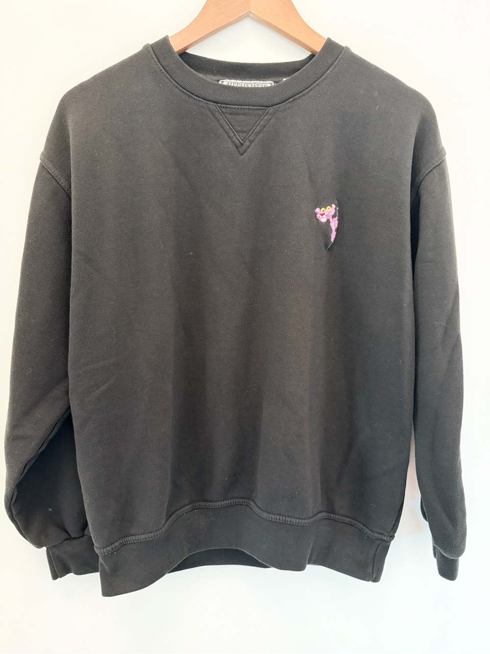 Vintage Black Crewneck Sweatshirt with Pink Panther Embroidered Motif